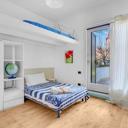 Ferienwohnung Ampia Dimora A Salo Con Parcheggio E Giardino Exterior foto