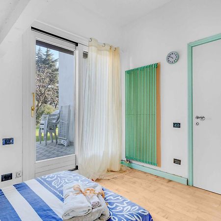 Ferienwohnung Ampia Dimora A Salo Con Parcheggio E Giardino Exterior foto