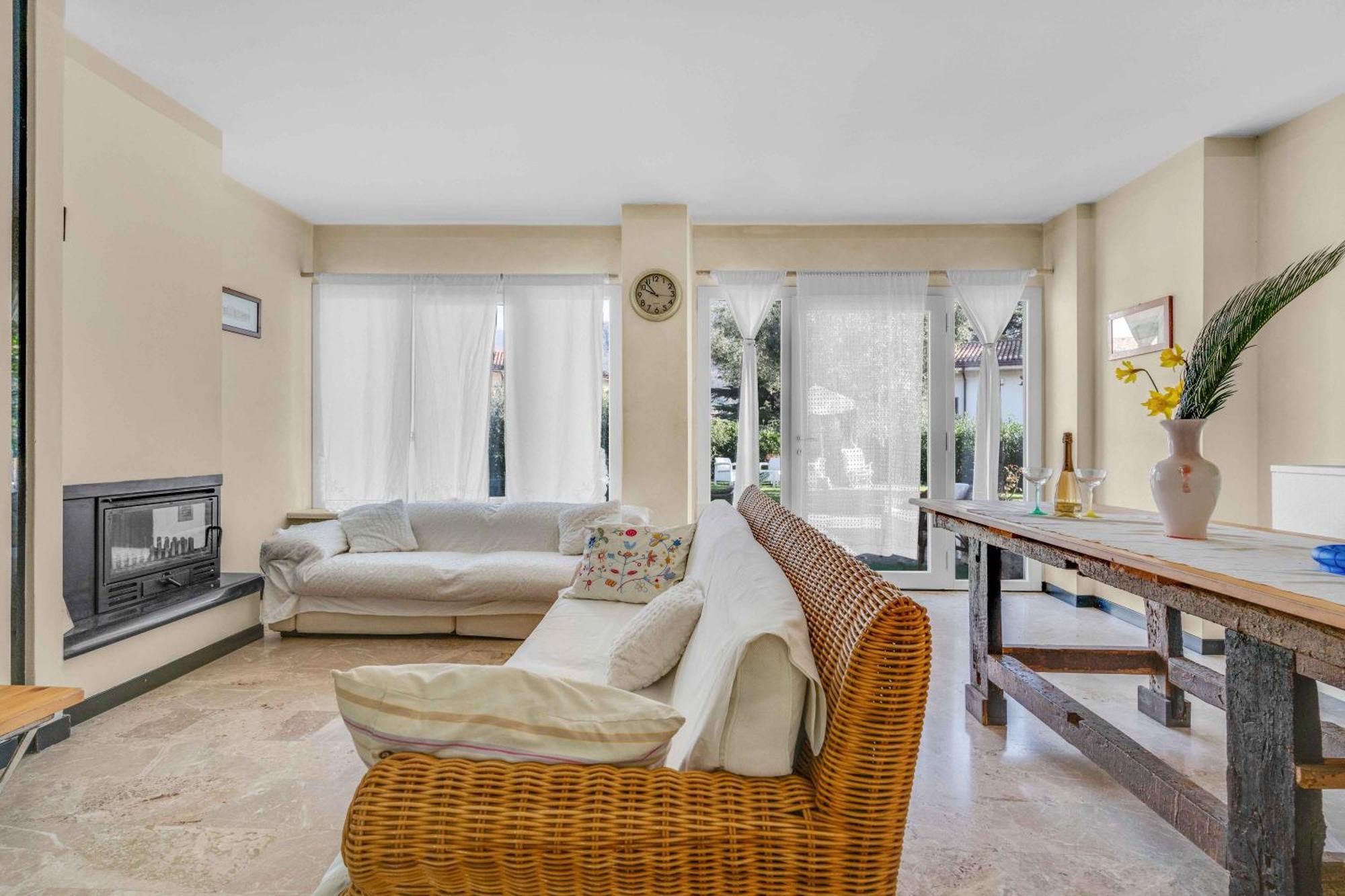 Ferienwohnung Ampia Dimora A Salo Con Parcheggio E Giardino Exterior foto